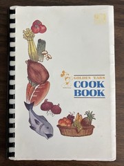 Walt Disney World Golden &lsquo;Ears Club Cook book Cookbook Favorite Recipes RARE