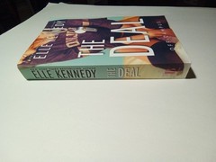 Elle Kennedy The Deal Paperback 2015 Bloom Books Off-Campus Series