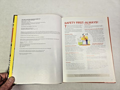 2013 The Family Handyman « Home Improvement » Hard Cover Book 288 Pages Near Mint