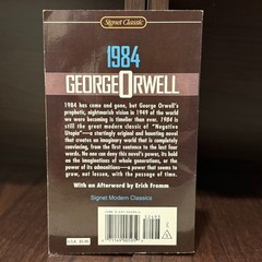 1984 Signet Classics Vintage Paperback | George Orwell Dystopian Classic 👁️ 📺