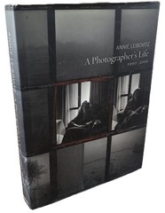 Annie Leibovitz A Photographer&rsquo;s Life 1990-2005 HCDJ 2006 Very Good