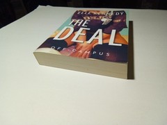 Elle Kennedy The Deal Paperback 2015 Bloom Books Off-Campus Series