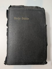 Vintage Holy Bible Illustrated With the Words of Christ Printed in Red (1940&rsquo;s)