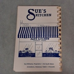 Sue&rsquo;s Kitchen Cookbook Jonesboro Arkansas Restaurant 1989 Edition 76 Pages