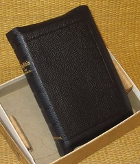 INTERNATIONAL Holy Bible | KJV STUNNING Leather Compact (4.25&Prime; x 6.5&Prime;) in BOX