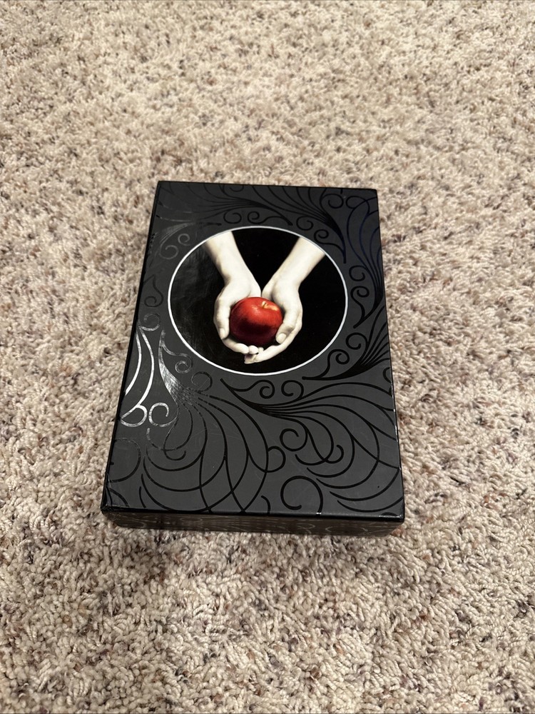 Twilight by Stephenie Meyer – Signed Collector&rsquo;s Edition Hardcover Slipcase
