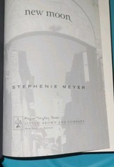 New Moon by Stephenie Meyer
