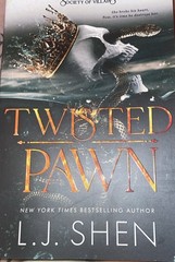 Twisted Pawn (Deluxe Edition) by L. J. Shen (2026, Trade Paperback)
