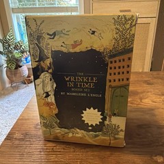 The Wrinkle in Time Quintet Boxed Set of 5 Books By Madeleine L&rsquo;Engle