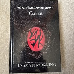 The Shadowbearer&rsquo;s Curse: A Dark Fantasy Romance (MM) Hardcover