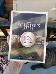 The Soldier&rsquo;s Bible with Slide-Tab Closure – HCSB – Army Green Bonded Leather