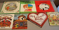 7 CHILDREN&rsquo;S BOOKS LOVE BUGS, WHOSE HOUSE, AMAZING SENSES, CLOCK SHOP, 10 IN