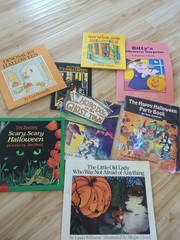 Scholastic Lot of 8 Illustrated Children&rsquo;s Paperback Halloween Books Ages 4-8