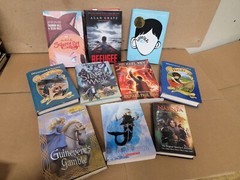 Lot of 10 Young Adults YA PRE-Teen Youth RANDOM STORY CHAPTER UNSORTED BOOKS MIX