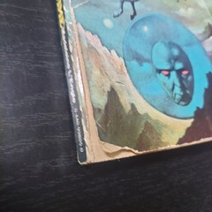DAMAGED Wrinkle in Time Madeleine L&rsquo;Engle 1976 Dell Laurel Leaf STRANGER THINGS