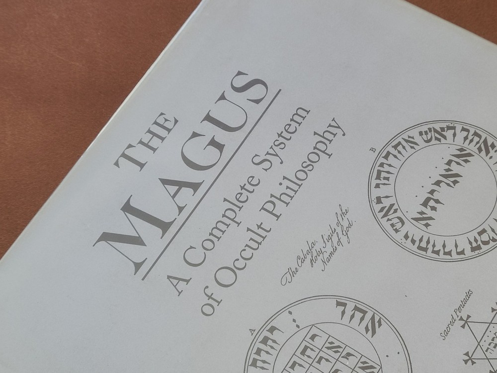 Francis Barrett; &lsquo;The Magus&rsquo;, 2000 Weiser Books facsimile reprint