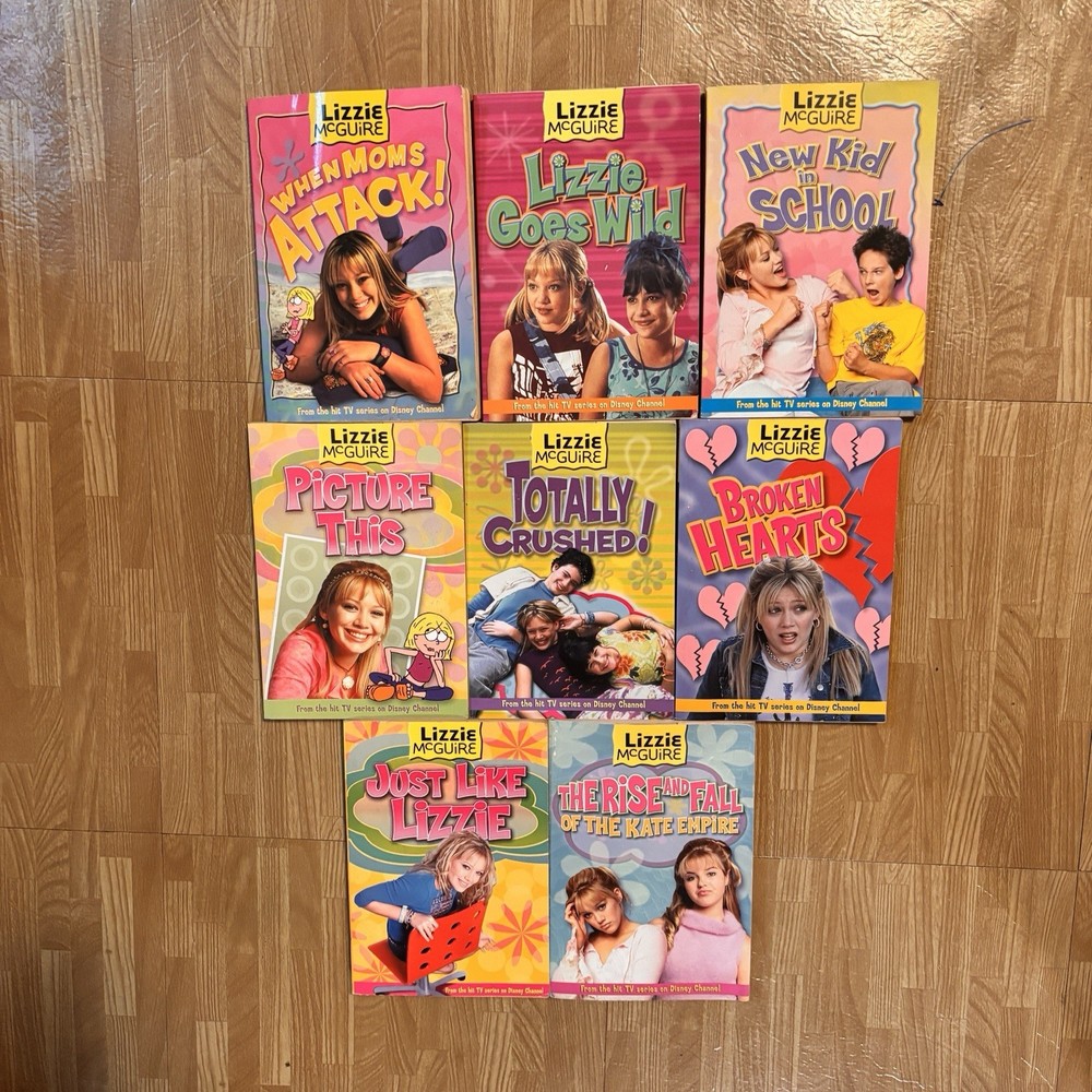 Lizzie Mcguire 2000&rsquo;s Bundle Lot of 8 Paperback Mysteries TV Disney