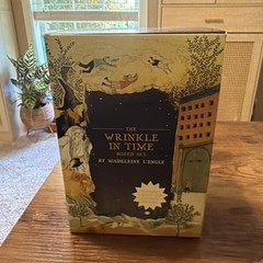 The Wrinkle in Time Quintet Boxed Set of 5 Books By Madeleine L&rsquo;Engle