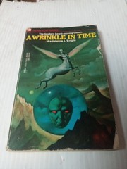 A Wrinkle in Time by Madeleine L&rsquo;Engle 1976 Vintage Paperback