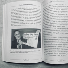 Flying Saucers & Science SIGNED Friedman – A Scientist Investigates UFOs ©2008