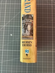 Fool&rsquo;s Errand – Robin Hobb 1st Edition 1st Print – VG