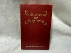 GOD&rsquo;S WISDOM FOR DAILY LIVING 3 BOOK BOX SET BONDED LEATHER GILDED GOLD EDGES