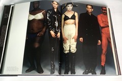 Annie Leibovitz A Photographer&rsquo;s Life 1990-2005 Hardcover 2006 First Edition VG