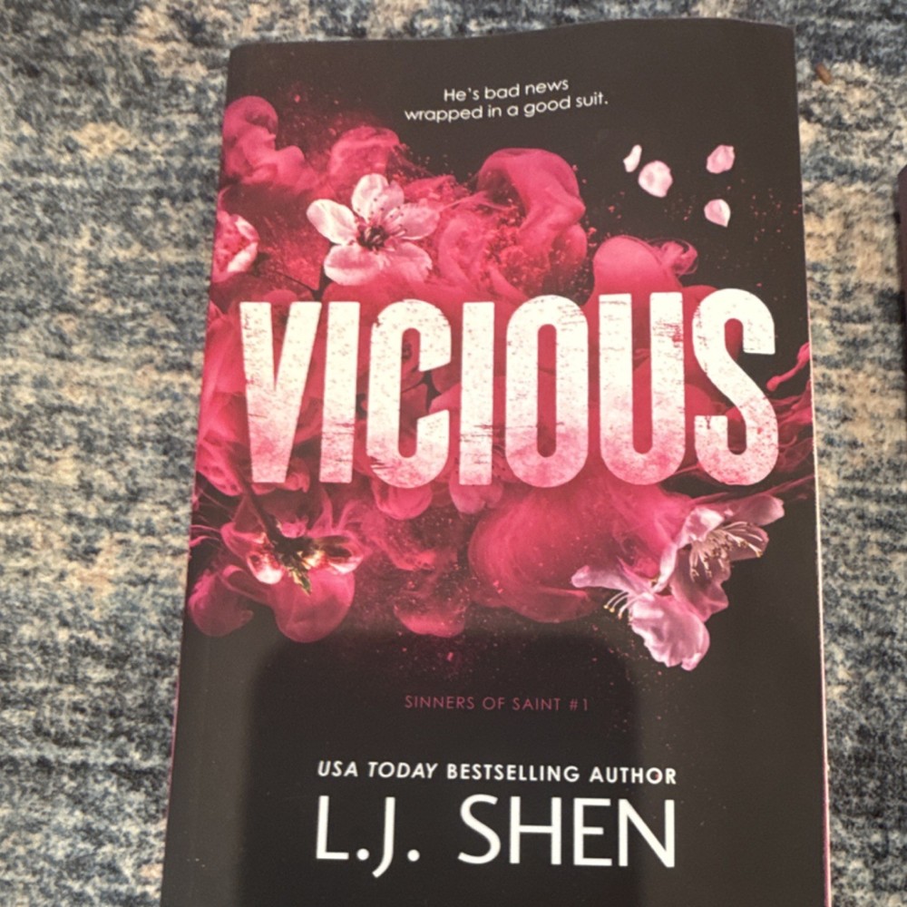 L.J. Shen Vicious Sinners of Saint #1 Paperback Romance Young Adult Bloom Books