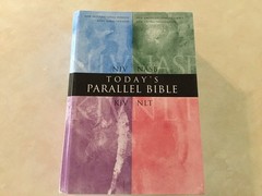 Today&rsquo;s Parallel Bible: New International Version, New American Standard Bib…