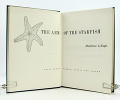 THE ARM OF THE STARFISH Madeleine L&rsquo;Engle 1974 8th Printing HBDJ VGC